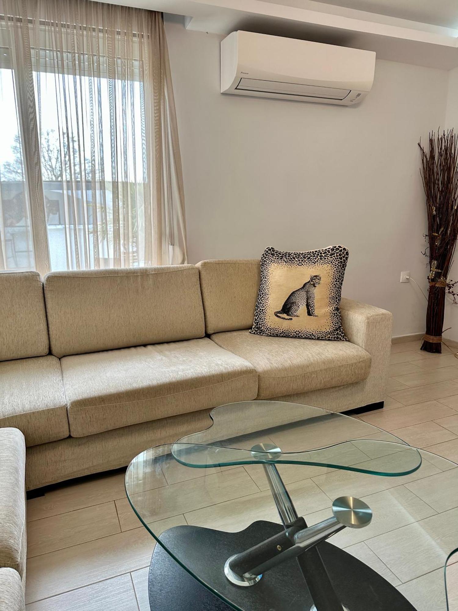 Cino * Alexandroupoli